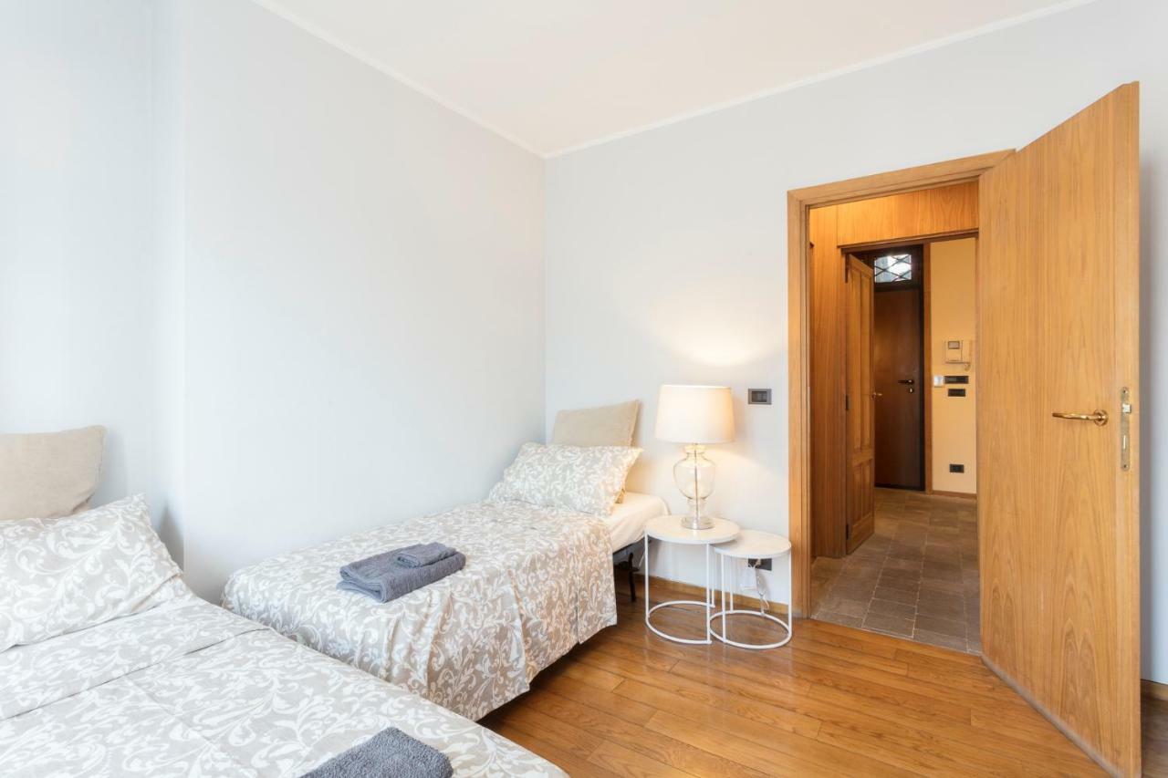 Casa Delle Colonne By Home A Porter Торино Екстериор снимка